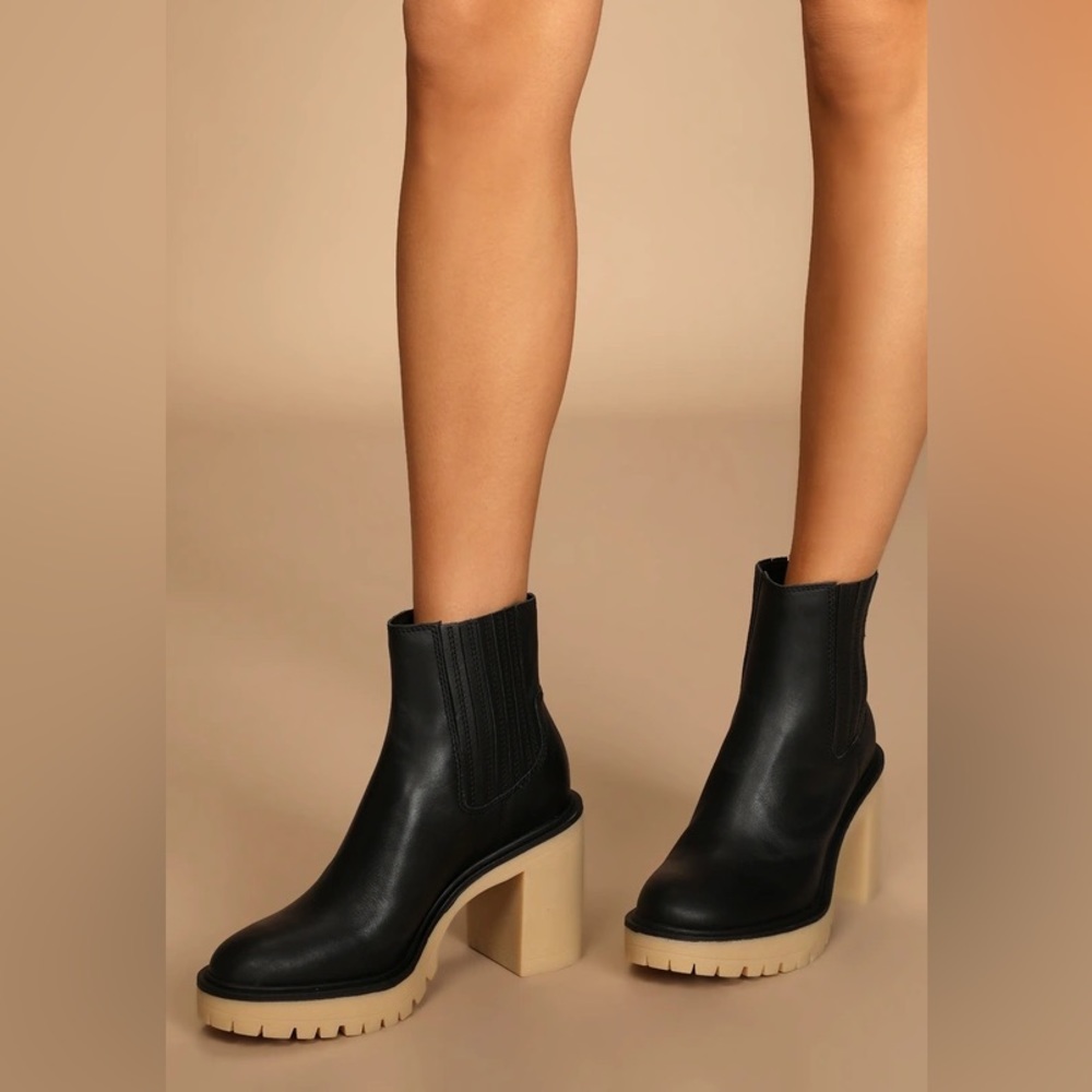 DOLCE VITA Caster H2O boots in black with contrasting sand/camel rubber soles